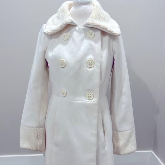 Worthington coat double breasted white/ light cream color. - Picture 2 of 6